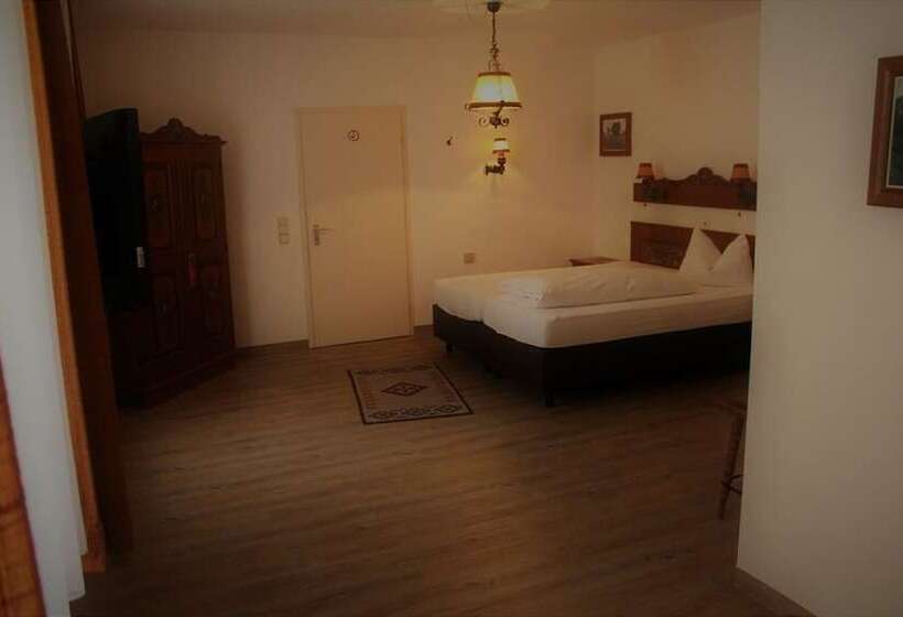 ホテル Schwalenberger Malkasten