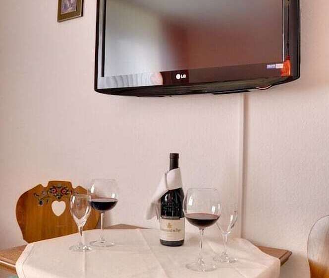 ホテル Schwalenberger Malkasten