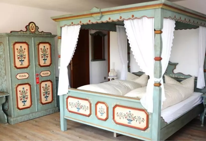 酒店 Schwalenberger Malkasten