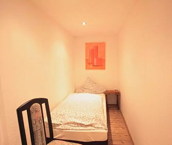 هتل Zum Schwan Weilerswist