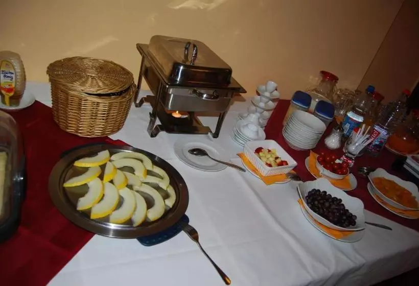 Отель Zur Sonne