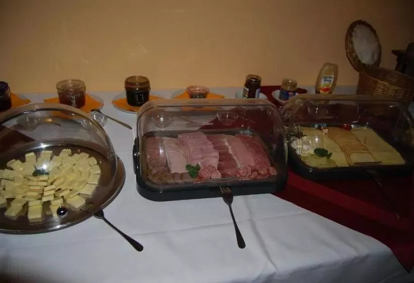 Отель Zur Sonne