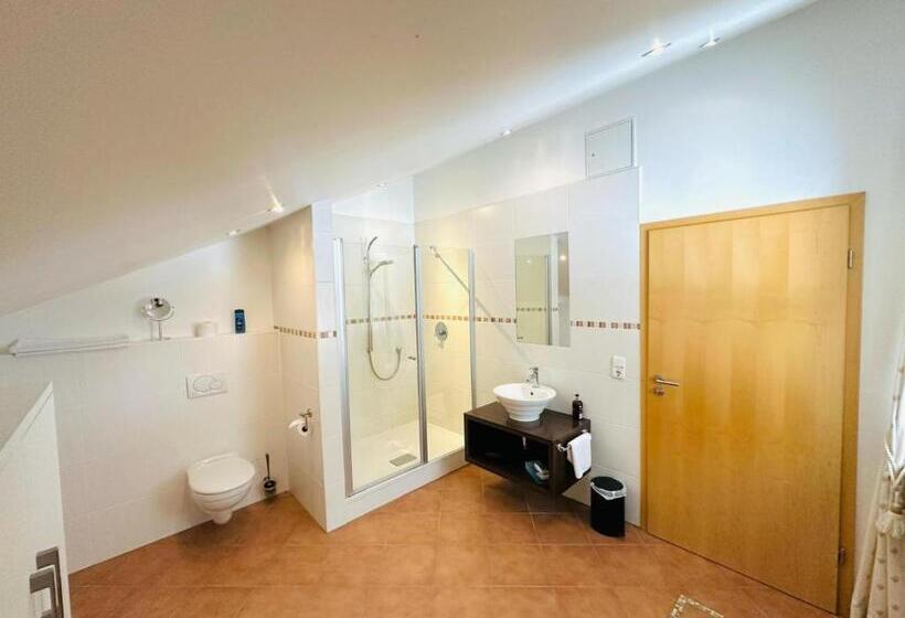 Пансион Gästehaus Bühler