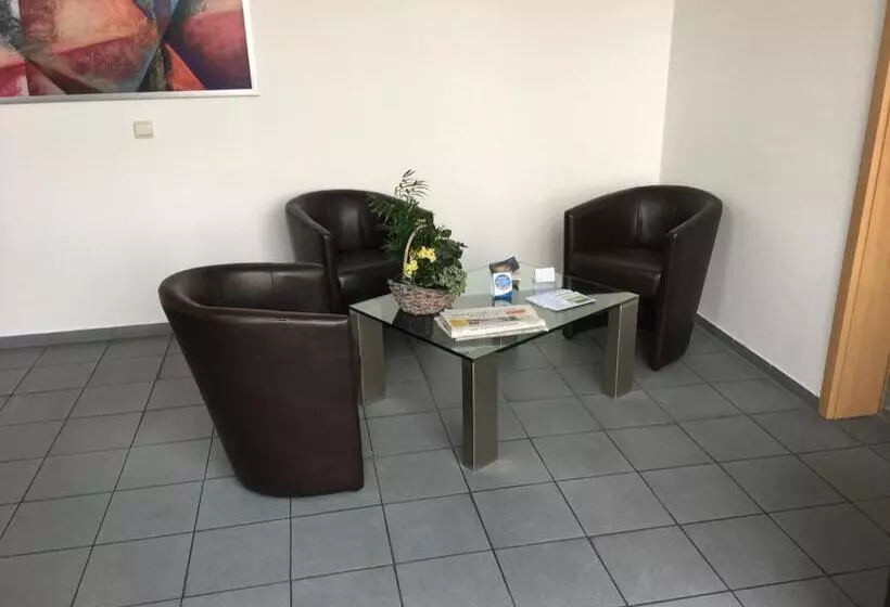 بنسيون Gästehaus Linden