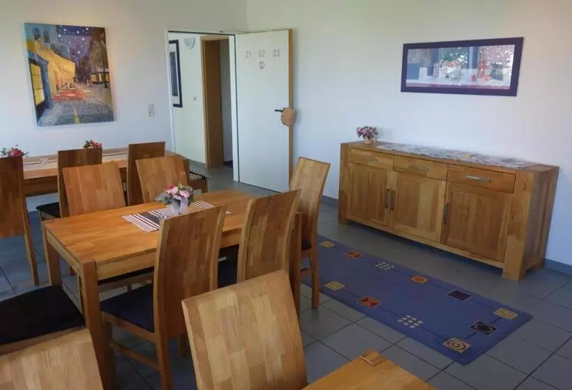 بنسيون Gästehaus Linden