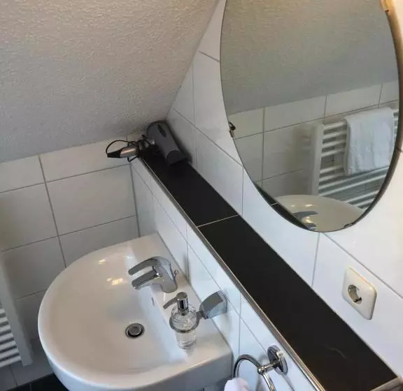 膳宿费 Schlossstuben