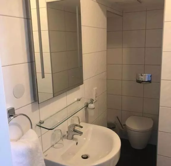 膳宿费 Schlossstuben