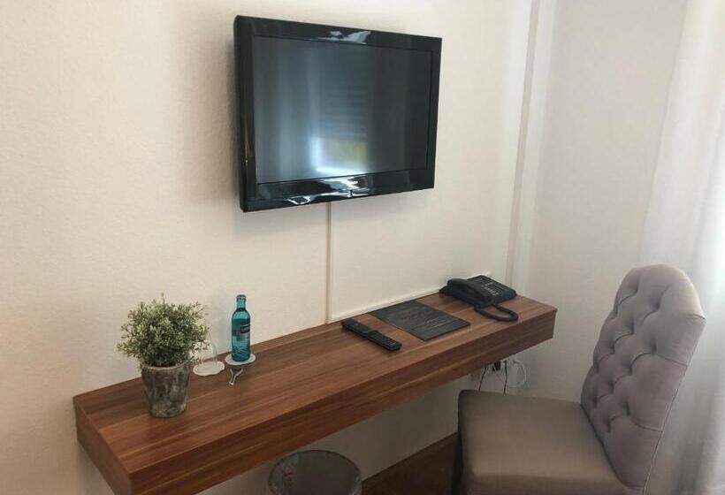 膳宿费 Schlossstuben