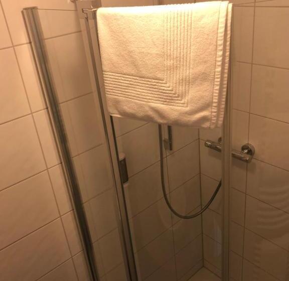 膳宿费 Schlossstuben