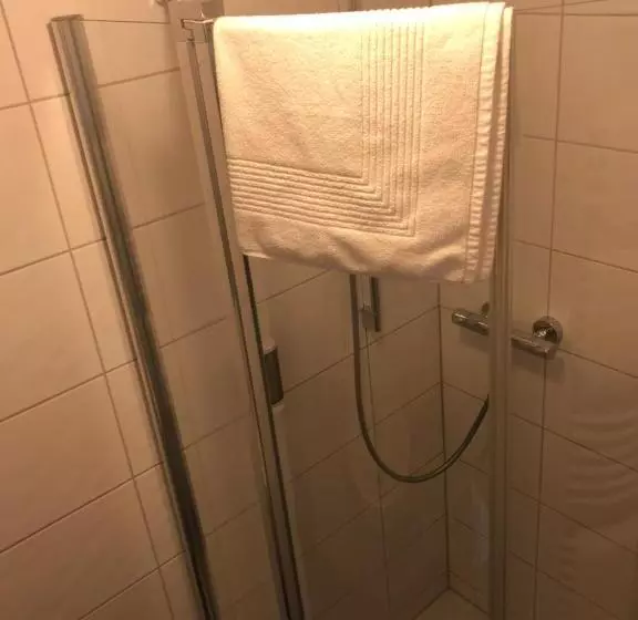 膳宿费 Schlossstuben