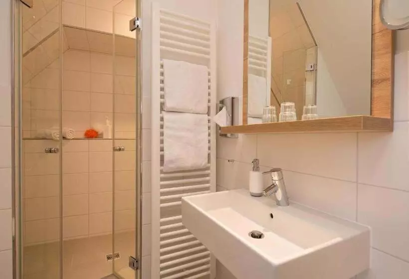 ホテル Deutschherrenhof