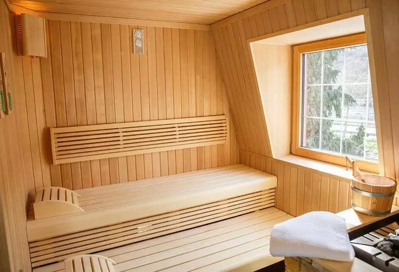 ホテル Deutschherrenhof