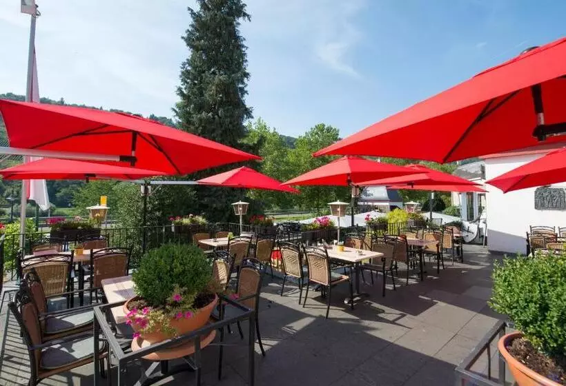 ホテル Deutschherrenhof