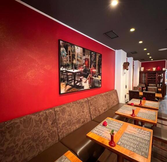 Отель Drei Kronen