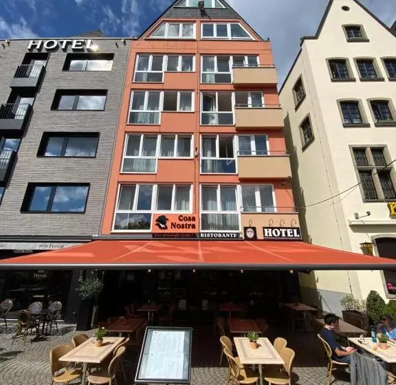 ホテル Drei Kronen