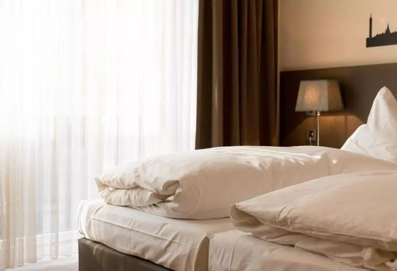 ホテル Drei Kronen