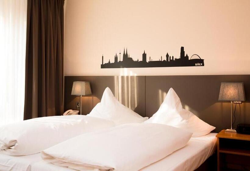 Отель Drei Kronen