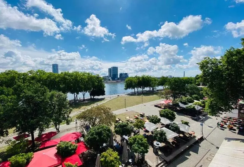 ホテル Drei Kronen