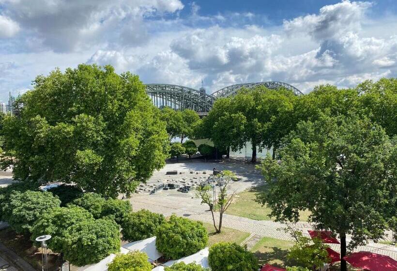 Отель Drei Kronen