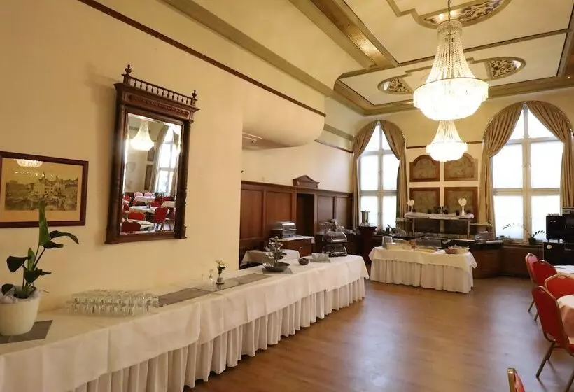 Отель Drei Schwanen  Ristorante Due Fratelli