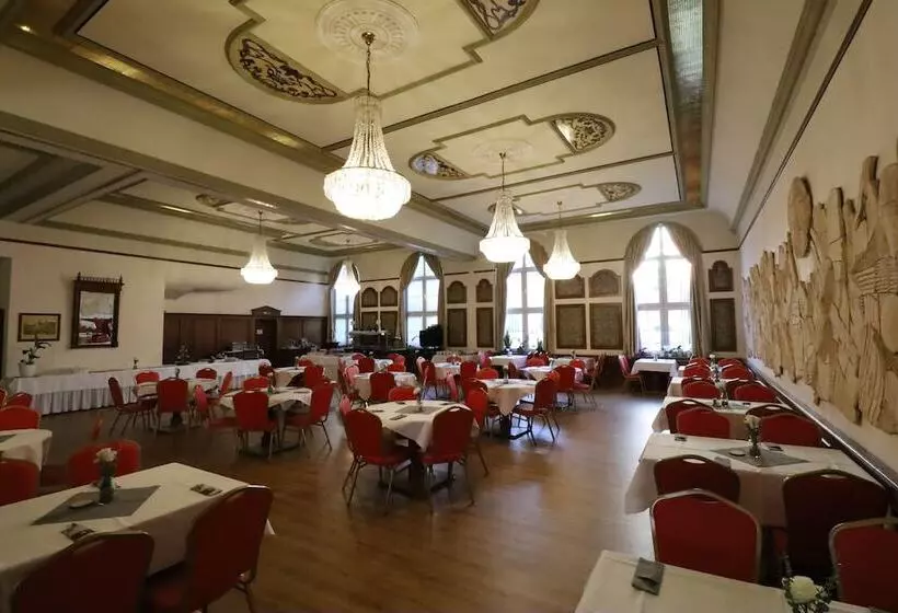 Отель Drei Schwanen  Ristorante Due Fratelli