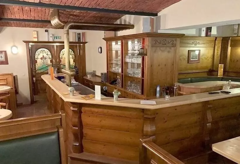 Отель Drei Schwanen  Ristorante Due Fratelli