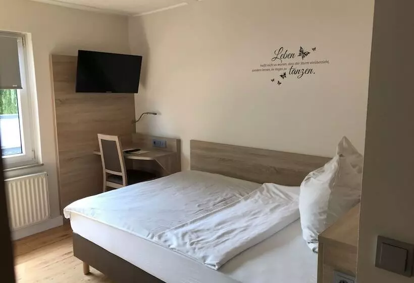 Отель Dreimädelhaus