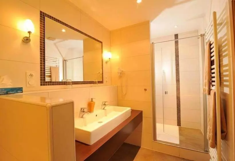 Отель Dreimädelhaus