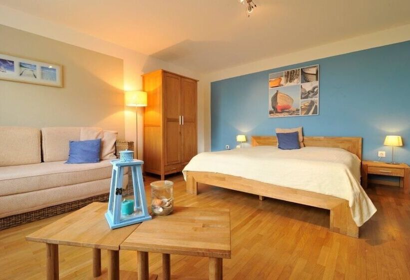 Отель Dreimädelhaus