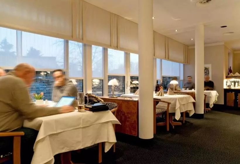 Отель Erfurter Tor