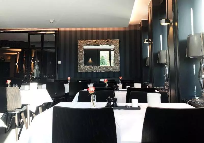 בית מלון כפרי &repeat Köln Airport