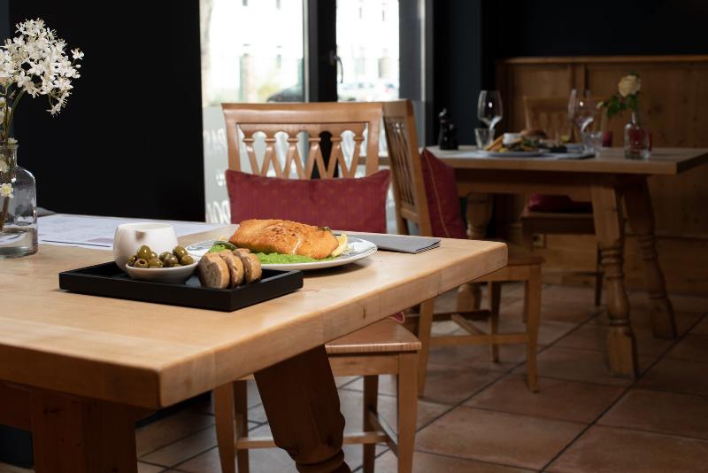 فندق &repeat Köln Airport