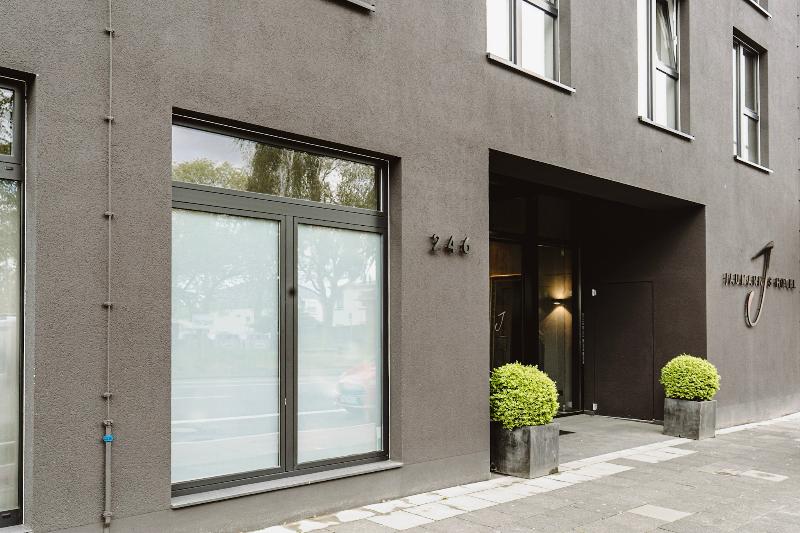 فندق &repeat Köln Airport