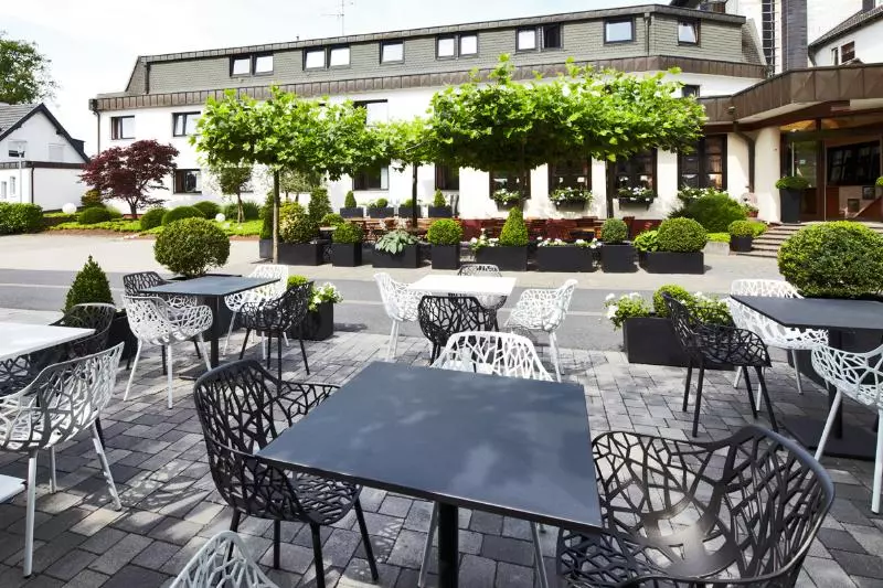 בית מלון כפרי &repeat Köln Airport