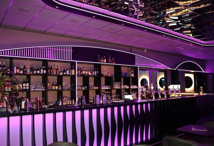 酒店 Spanischer Hof