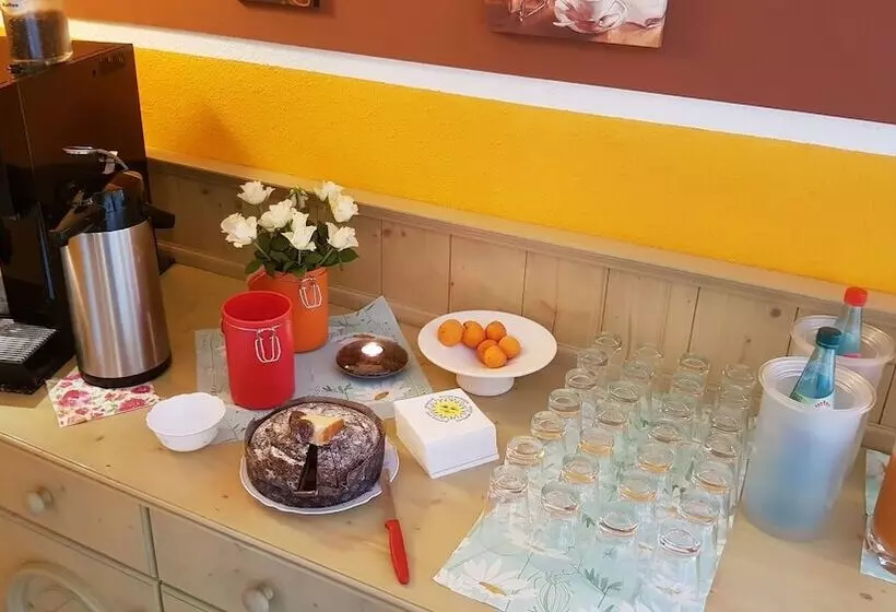 ホテル Waldhaus Lauenhain