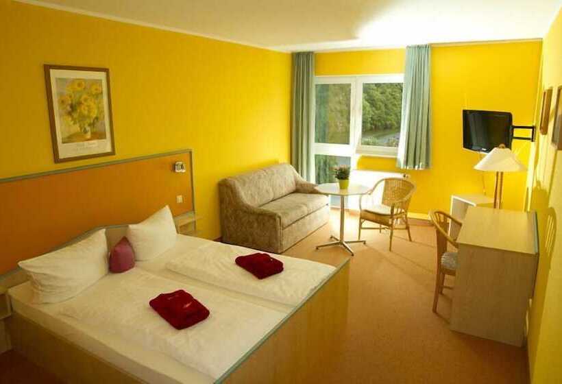 Отель Waldhaus Lauenhain