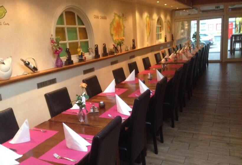 Отель Zur Post Kleve