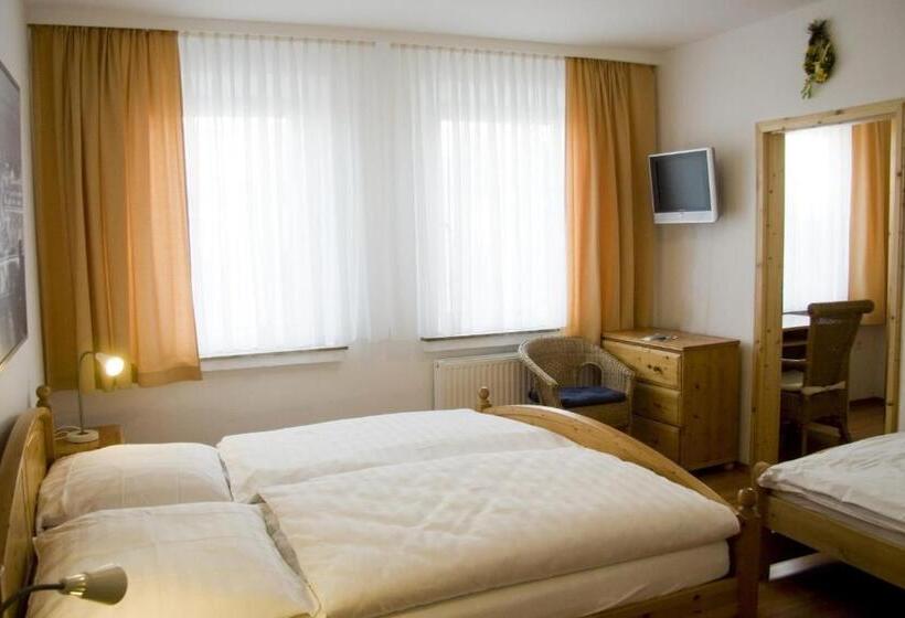 Отель Zur Post Kleve