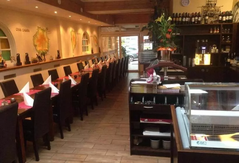 Отель Zur Post Kleve