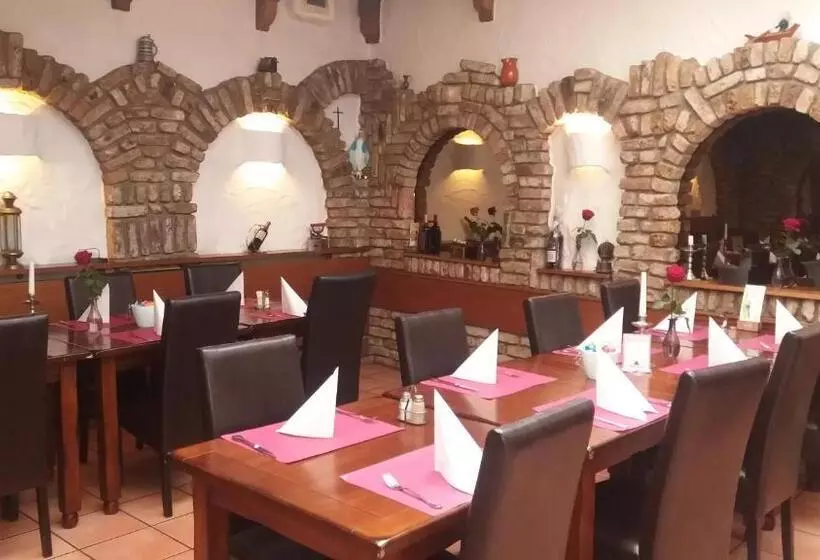 Отель Zur Post Kleve