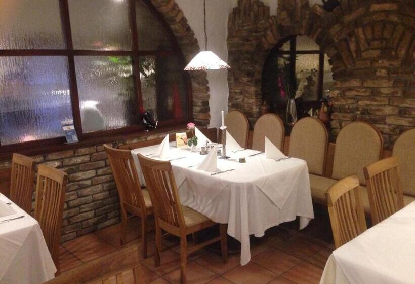 Отель Zur Post Kleve