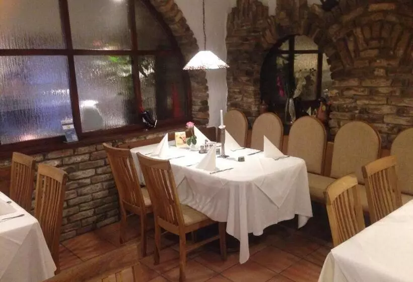 Отель Zur Post Kleve