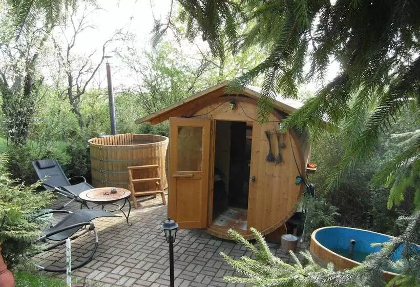 Landhotel Burgenblick Garni & Tagungs