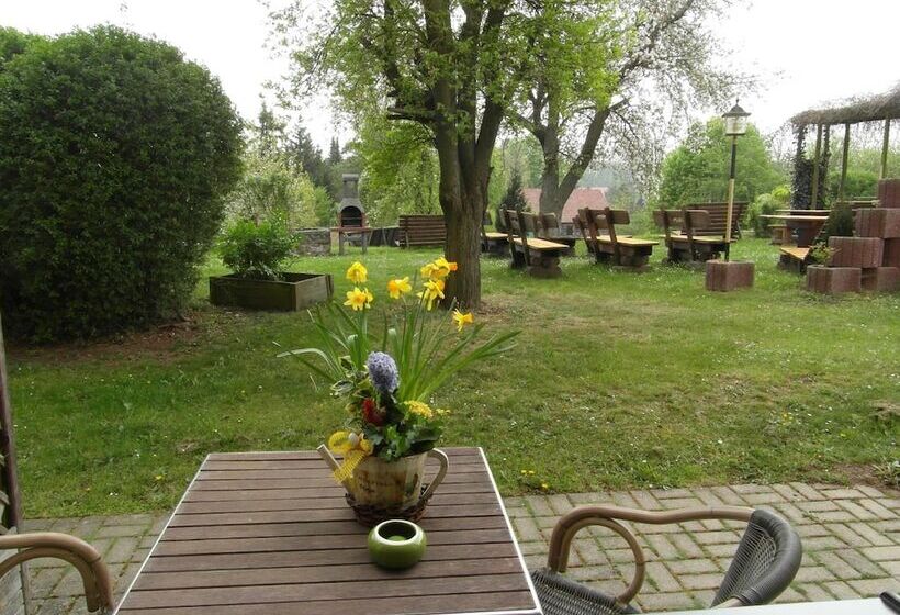 Landhotel Burgenblick Garni & Tagungs