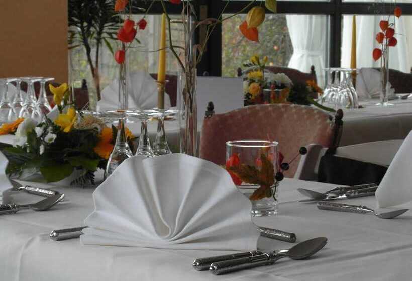 Landhotel Burgenblick Garni & Tagungs