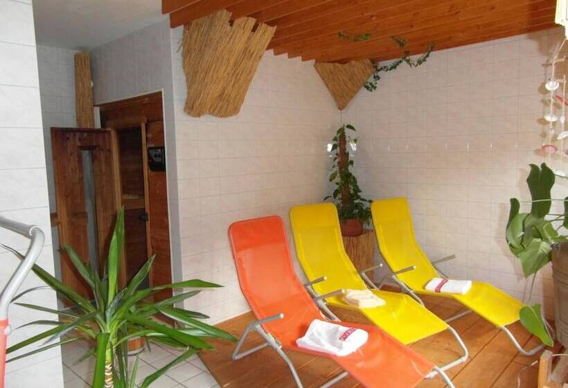 Landhotel Burgenblick Garni & Tagungs