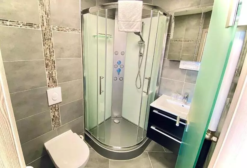 Meister Bär Hotel Wettiner Hof