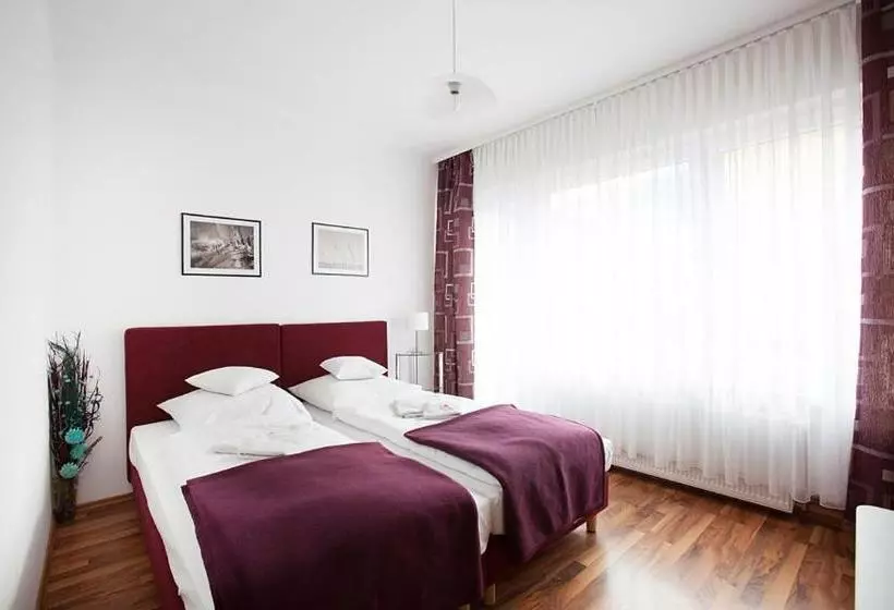 住宿加早餐  Pension Jasmin