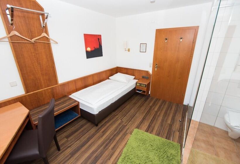 هتل Am Friedensplatz